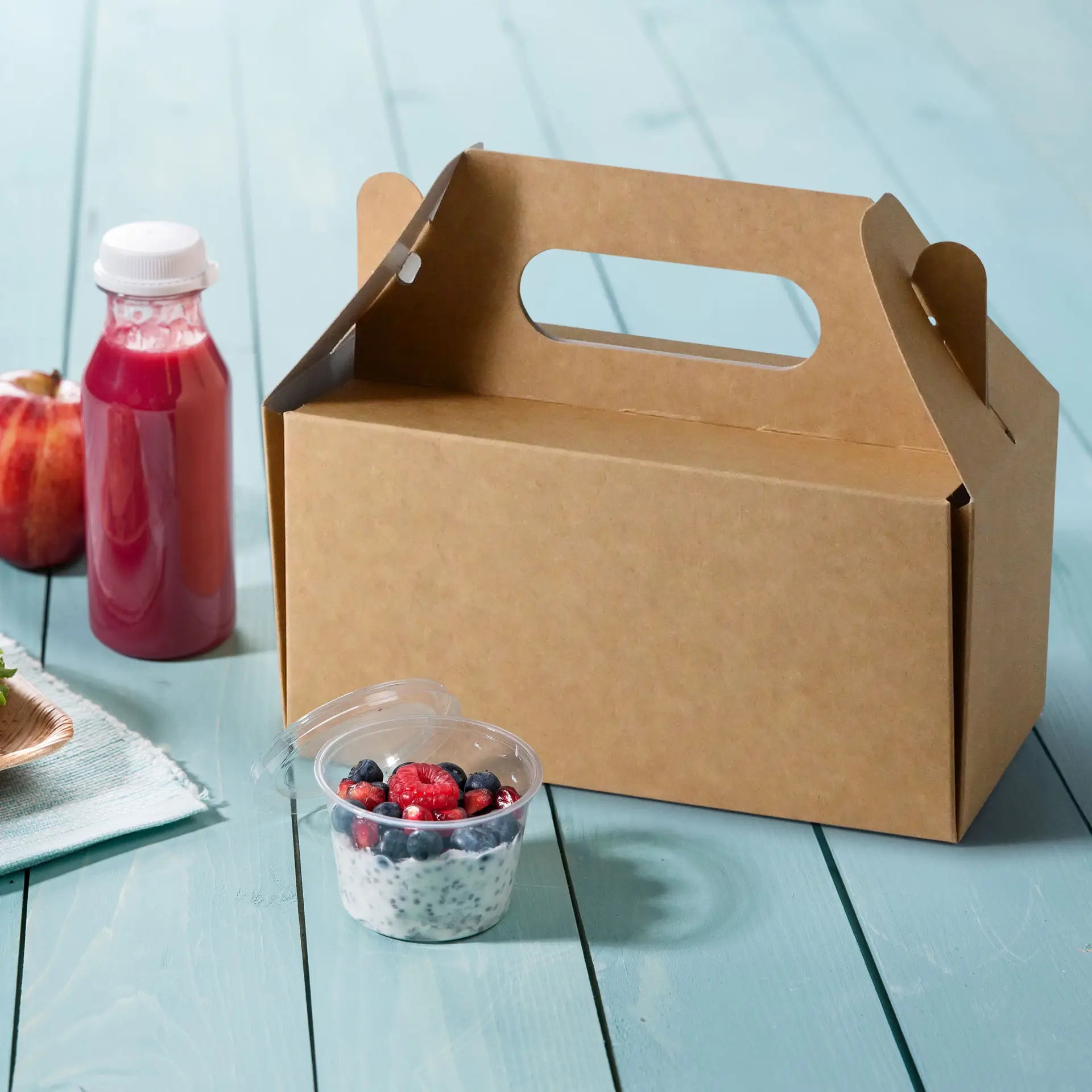 Pastry boxes with handle, cardboard M, 21 x 17 x 9 cm, foldable