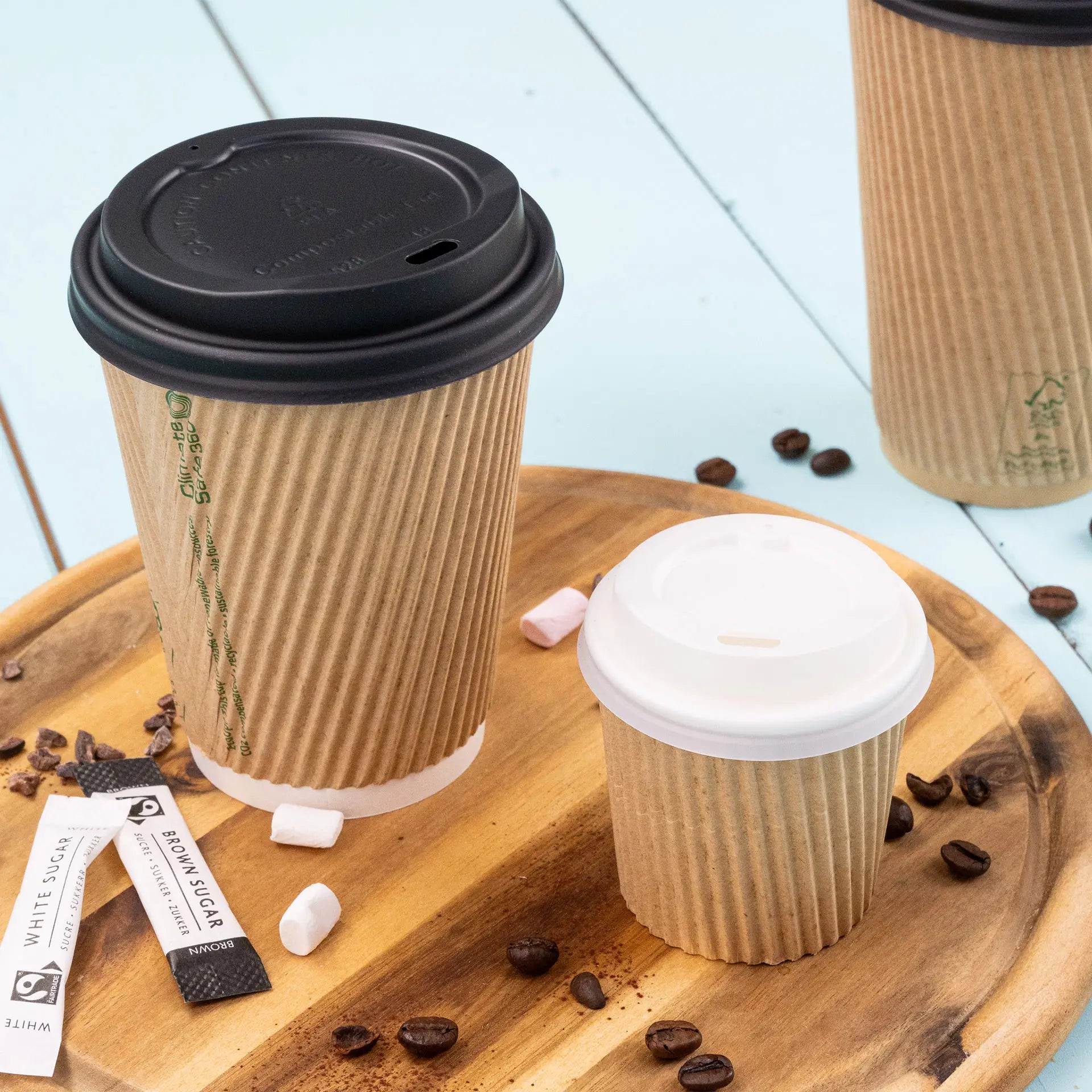 Riffelbecher / Coffee to go Becher 100 ml / 4 oz, Ø 62 mm, braun, innen weiß