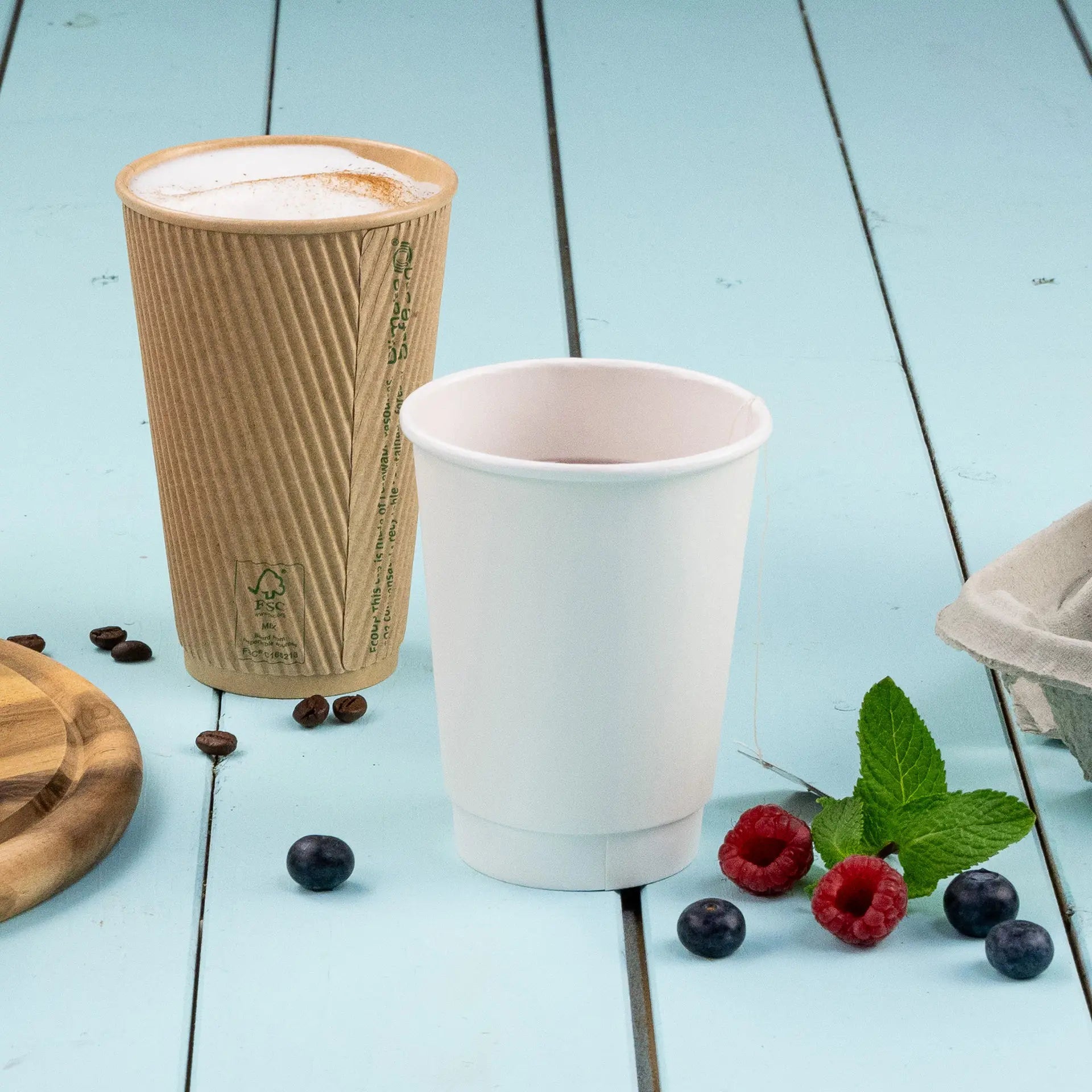 Riffelbecher / Kaffee to go Becher 400 ml / 16 oz, Ø 90 mm, braun