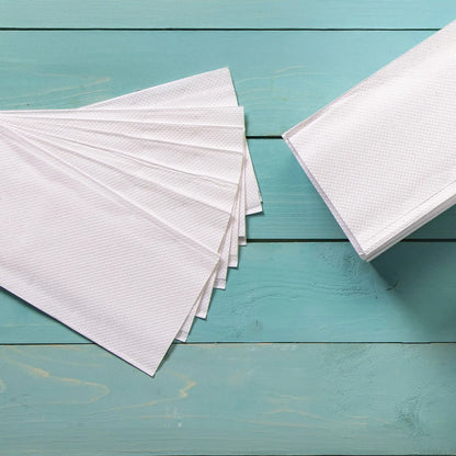 rPaper folded towels, 2-ply, V-fold, 200 sheets