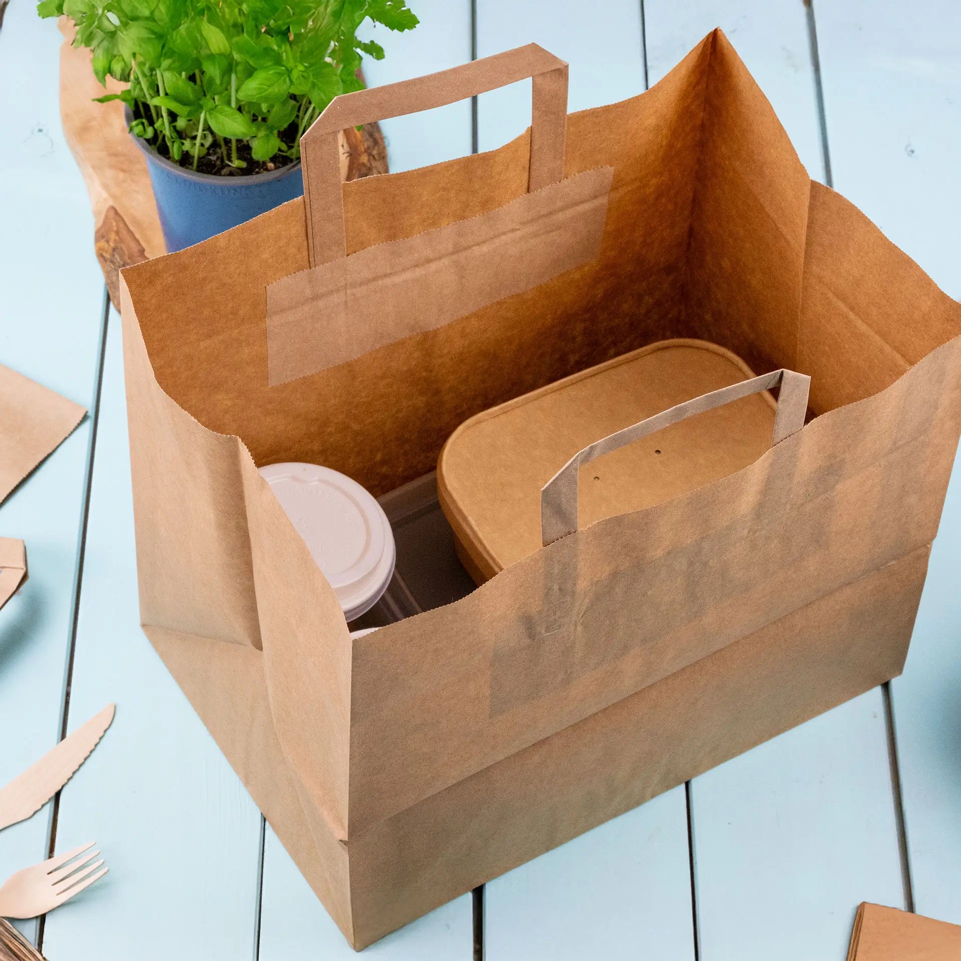 Tragetaschen aus Recyclingpapier XXL, 32 x 21 x 27 cm, braun, breiter Boden